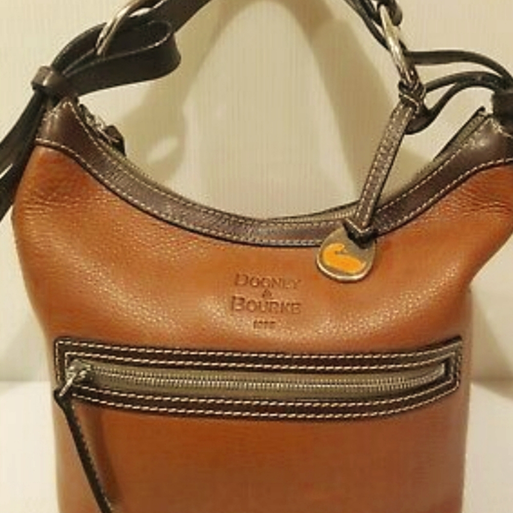 Dooney & Bourke 1975 2 tone Brown leather Hobo purse/bag